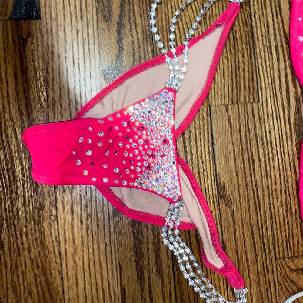 Competition bikini - Picture 5 of 8